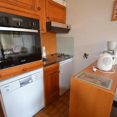 Apartment Cosy Aux Pieds Des Pistes Avec Piscine Et Tennis, Proche Du Centre Des Gets - Fr-1-623-193